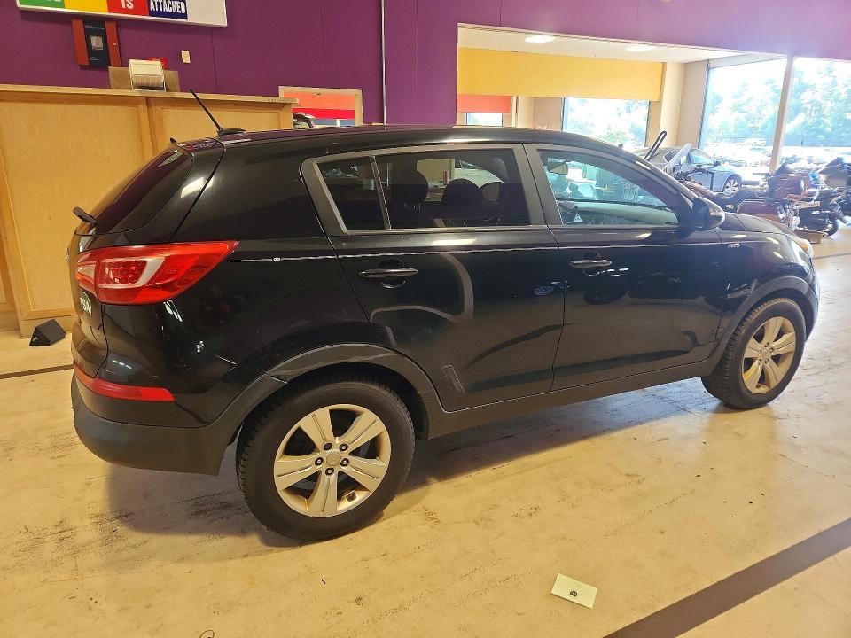 Photo 3 from auction – 2012 KIA SPORTAGE with VIN KNDPBCA21C7233181