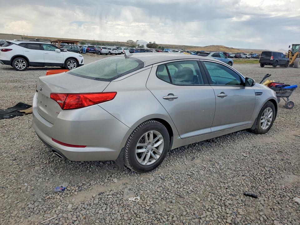 Photo 3 from auction – 2013 KIA OPTIMA with VIN KNAGM4A78D5440138