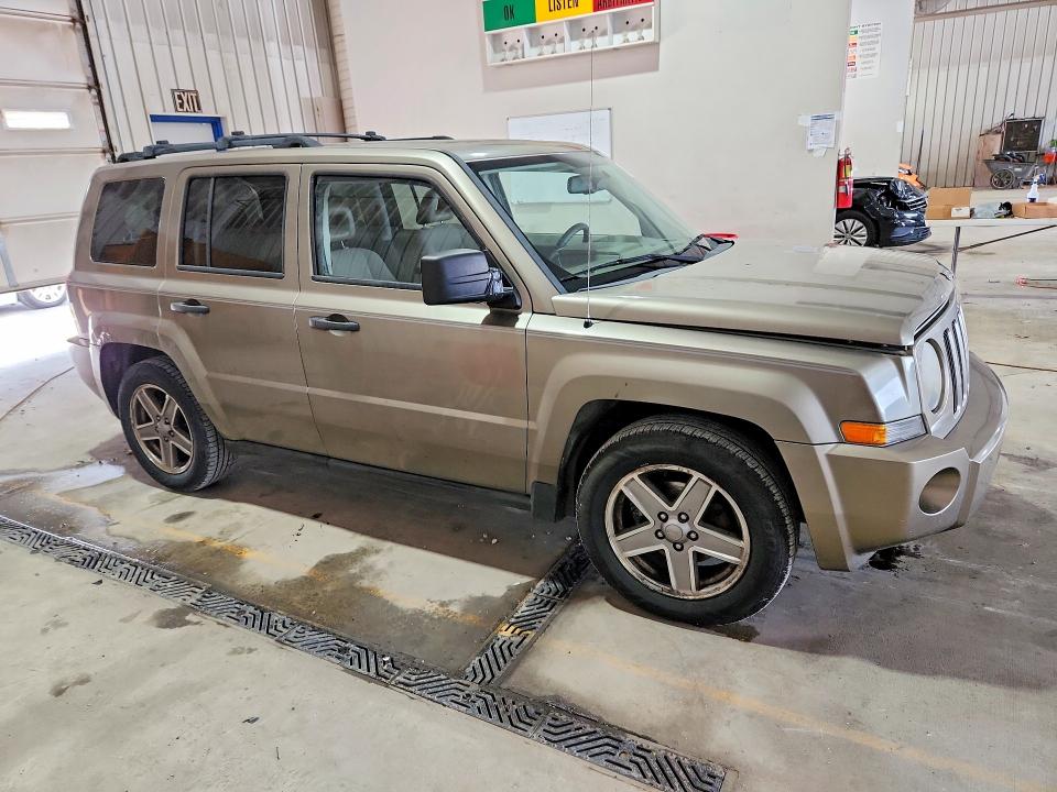 Photo 4 from auction – 2007 JEEP PATRIOT with VIN 1J8FF28W07D365674