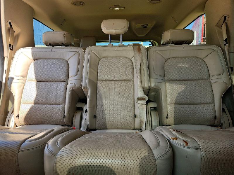Photo 10 from auction – 2019 LINCOLN NAVIGATOR with VIN 5LMJJ3LT4KEL04780