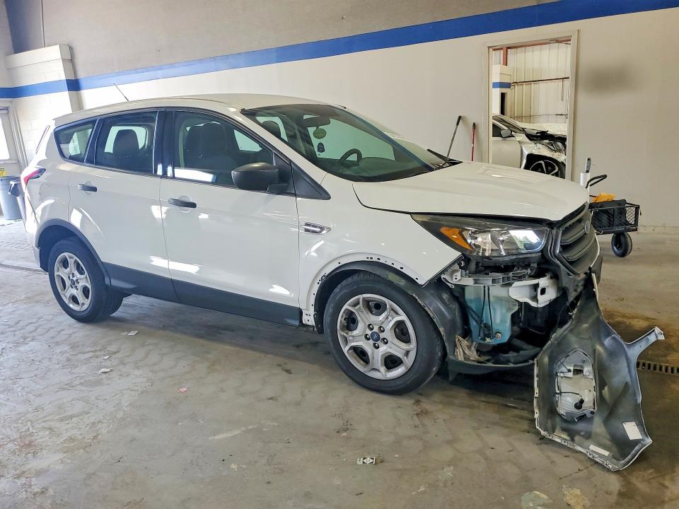 Photo 4 from auction – 2019 FORD ESCAPE with VIN 1FMCU0F77KUC47030