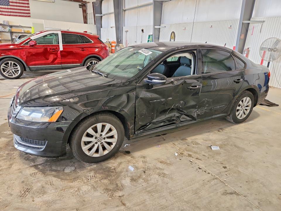 2013 VOLKSWAGEN PASSAT