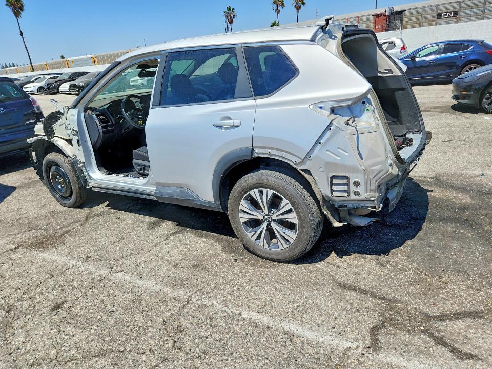Photo 2 from auction – 2023 NISSAN ROGUE with VIN 5N1BT3BA1PC692653