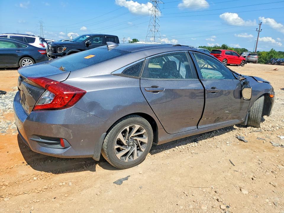 Снимка 3 от търг – 2017 HONDA CIVIC с VIN 2HGFC2F76HH574452