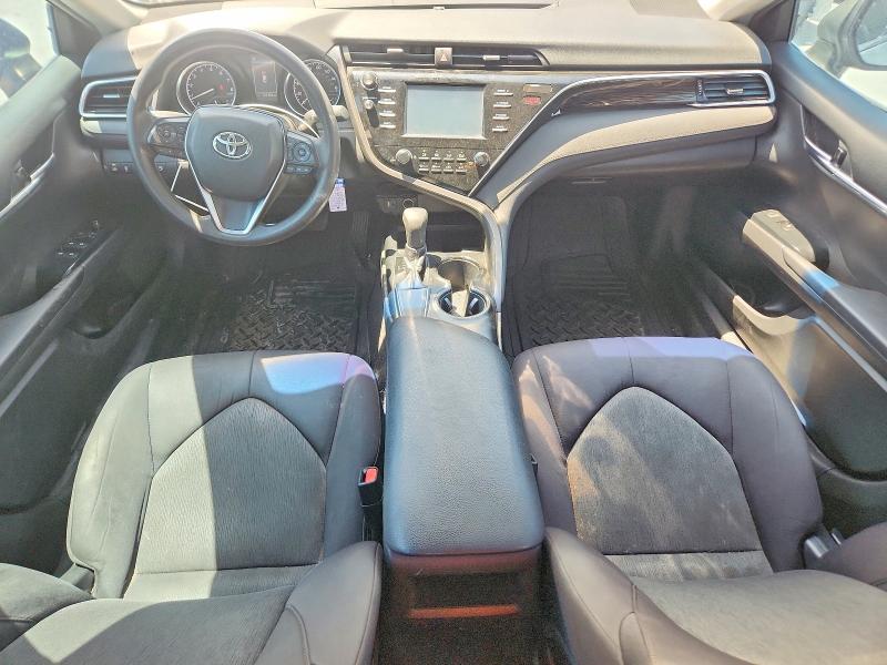 Photo 8 from auction – 2018 TOYOTA CAMRY with VIN 4T1B11HK8JU053147