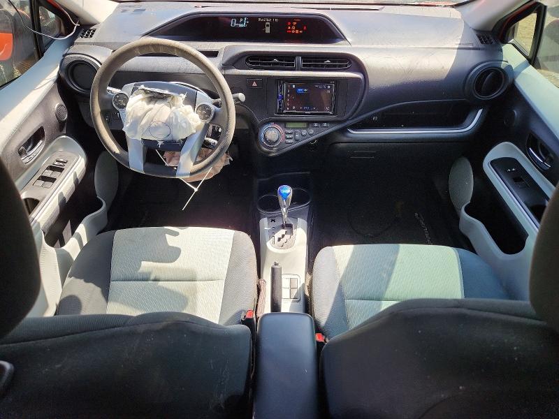 Photo 8 from auction – 2014 TOYOTA PRIUS C with VIN JTDKDTB3XE1061895