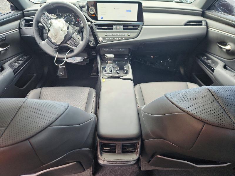 صورة رقم 8 من المزاد - 2025 LEXUS ES 300H مع VIN 58ADA1C16SU069641