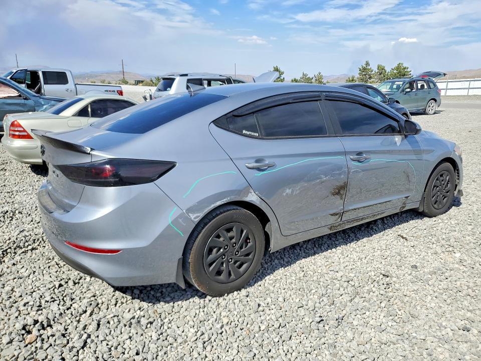 Photo 3 from auction – 2017 HYUNDAI ELANTRA with VIN 5NPD74LF1HH138567
