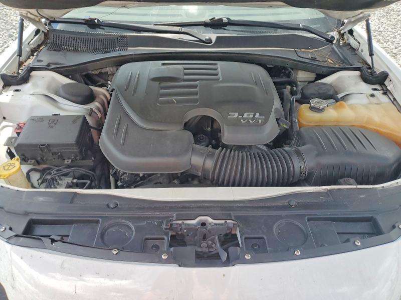 Photo 11 from auction – 2015 CHRYSLER 300 with VIN 2C3CCABG6FH756266