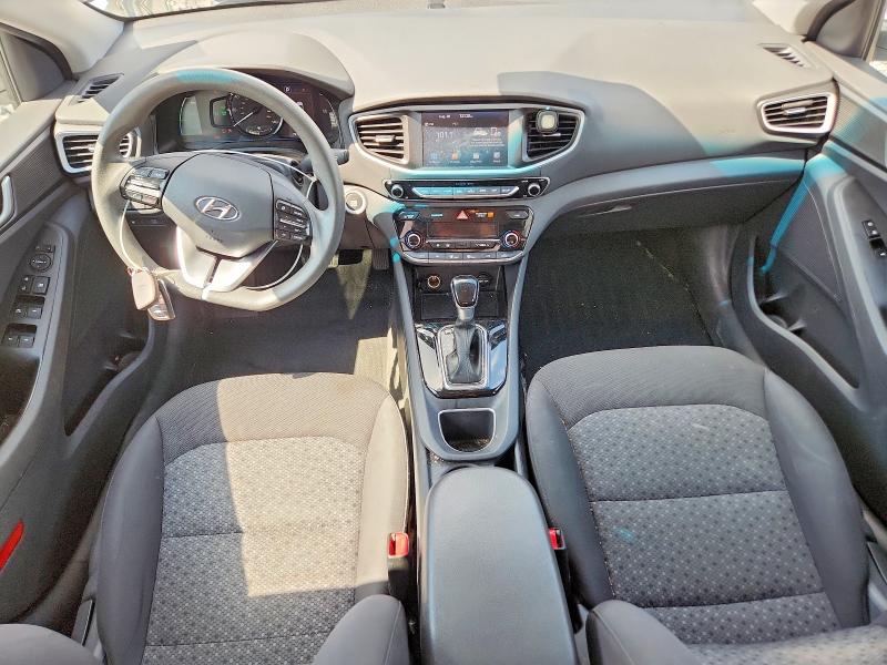 Photo 8 from auction – 2018 HYUNDAI IONIQ with VIN KMHC65LC2JU091373