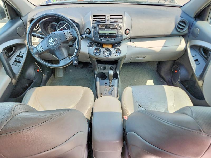 Photo 8 from auction – 2011 TOYOTA RAV4 with VIN 2T3DF4DV8BW120916