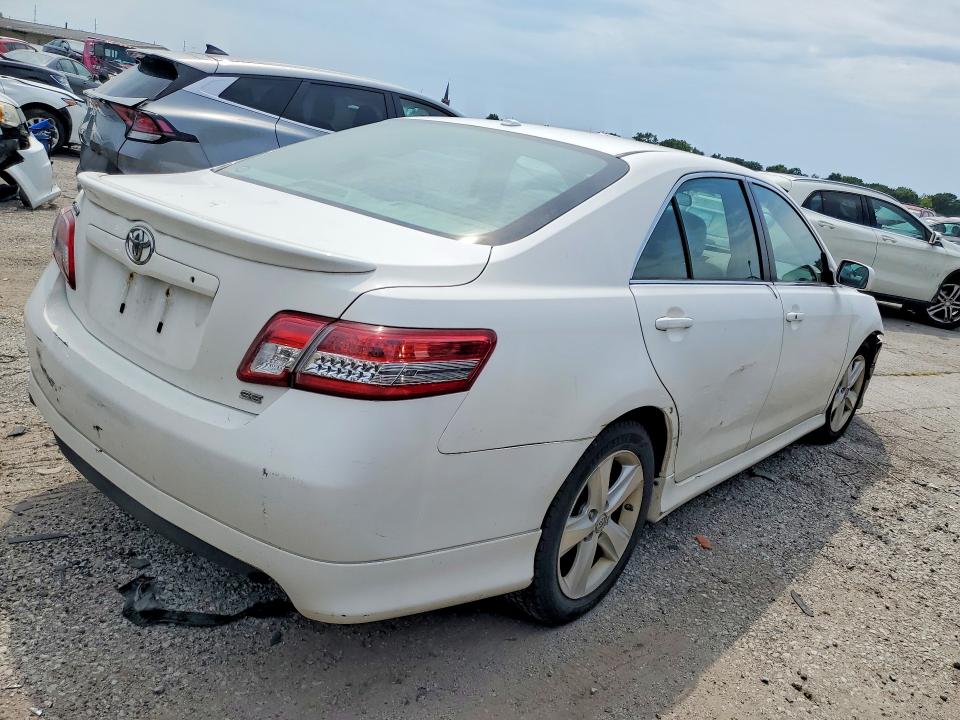 Photo 3 from auction – 2011 TOYOTA CAMRY with VIN 4T1BF3EK6BU719733