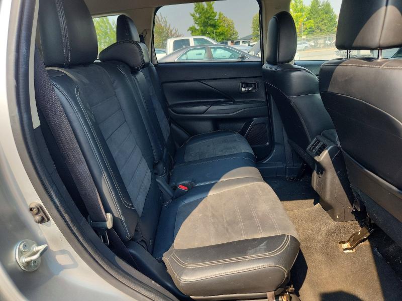 Снимка 11 от търг – 2019 MITSUBISHI OUTLANDER с VIN JA4AZ3A30KZ027728