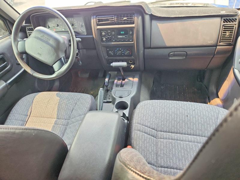 Photo 8 from auction – 2000 JEEP CHEROKEE with VIN 1J4FF48S9YL272492