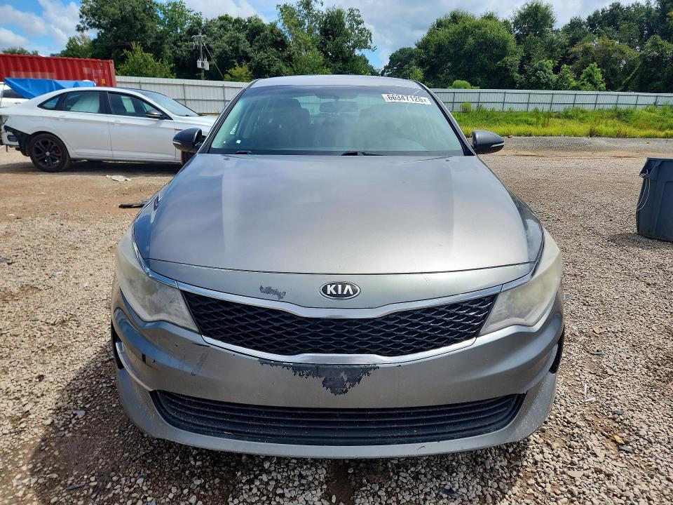 Photo 5 from auction – 2017 KIA OPTIMA with VIN 5XXGT4L36HG167203