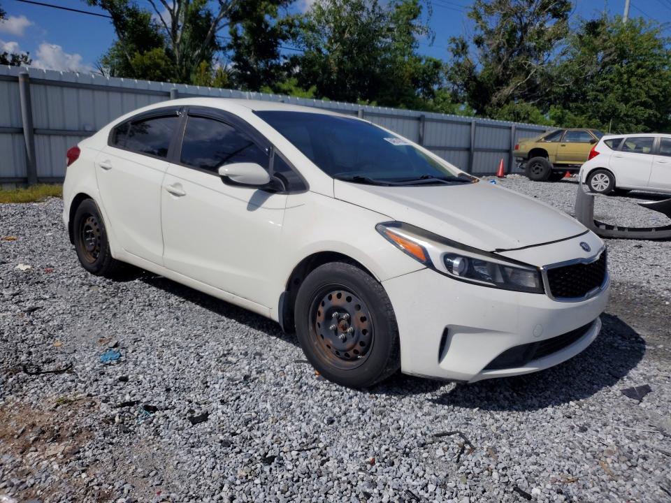 Photo 4 from auction – 2017 KIA FORTE with VIN 3KPFK4A77HE107637