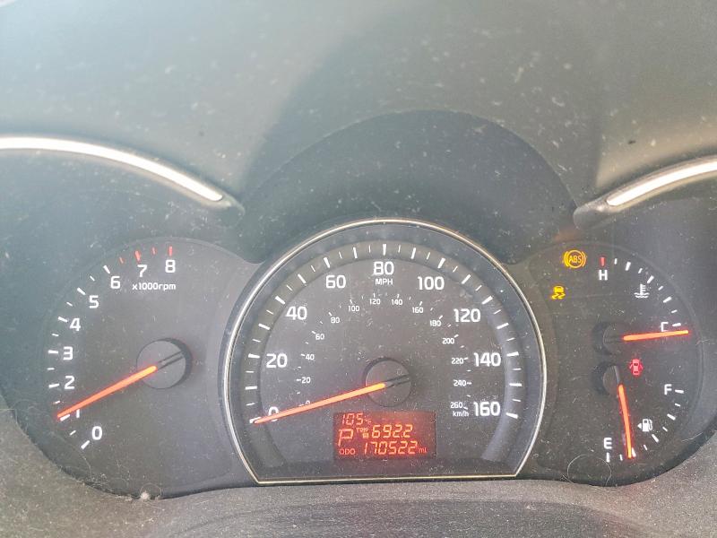 Photo 9 from auction – 2014 KIA SORENTO with VIN 5XYKT3A64EG511734