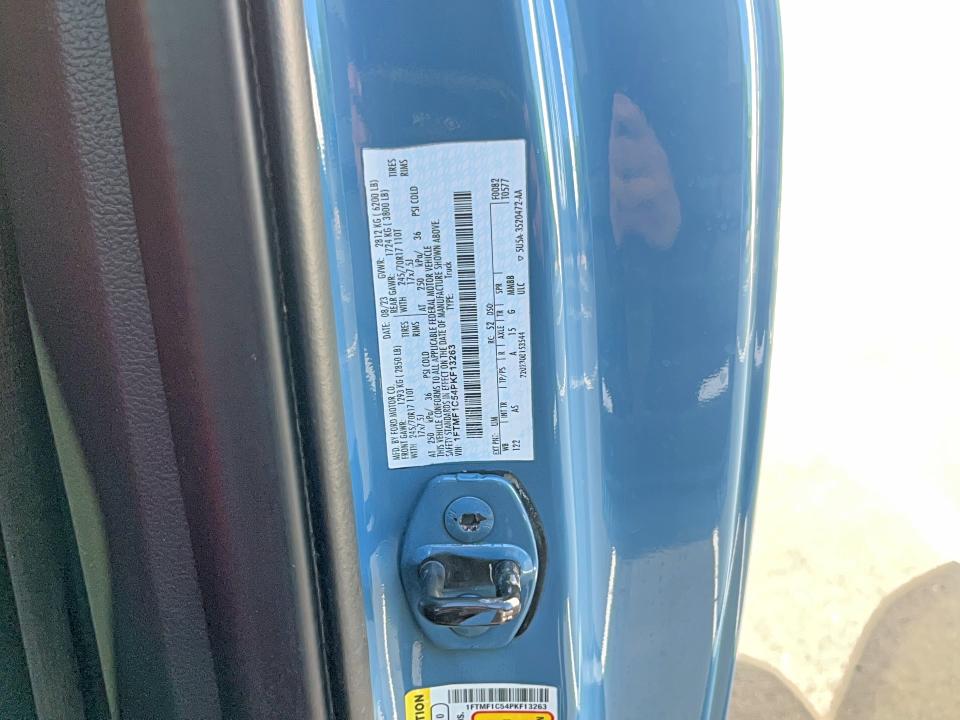 Photo 10 from auction – 2023 FORD F150 with VIN 1FTMF1C54PKF13263