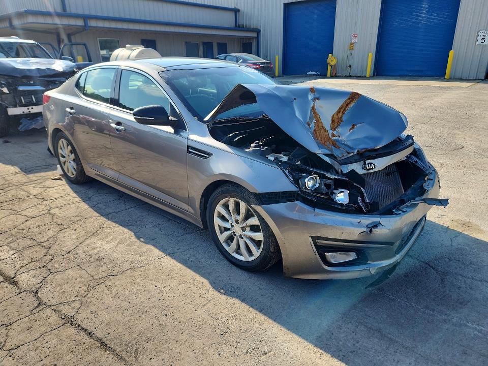 Photo 4 from auction – 2015 KIA OPTIMA with VIN 5XXGN4A7XFG384962