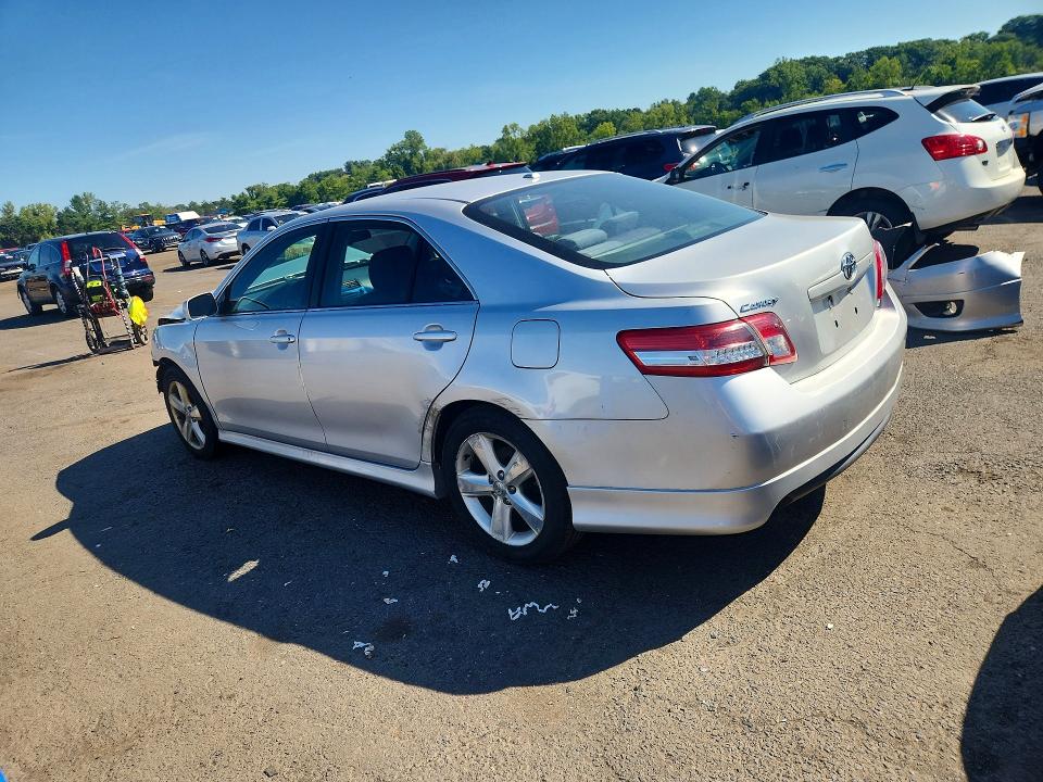 Снимка 2 от търг – 2010 TOYOTA CAMRY с VIN 4T1BF3EK8AU036799