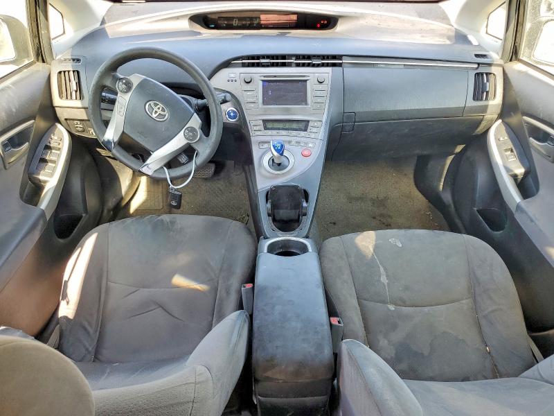 Photo 8 from auction – 2015 TOYOTA PRIUS with VIN JTDKN3DUXF0439935