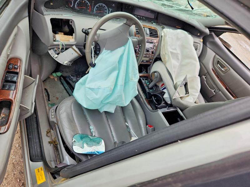 Photo 8 from auction – 2001 TOYOTA AVALON with VIN 4T1BF28BX1U158084