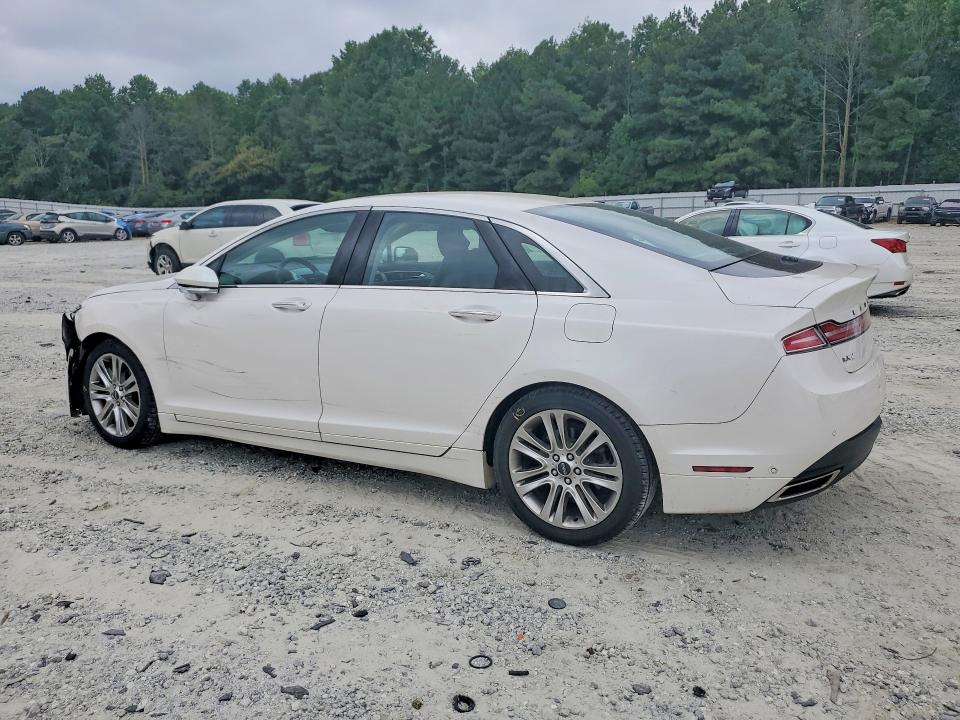 Photo 2 from auction – 2013 LINCOLN MKZ with VIN 3LN6L2LU2DR807603