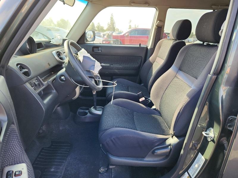 Photo 7 from auction – 2005 SCION XB with VIN JTLKT324450174652