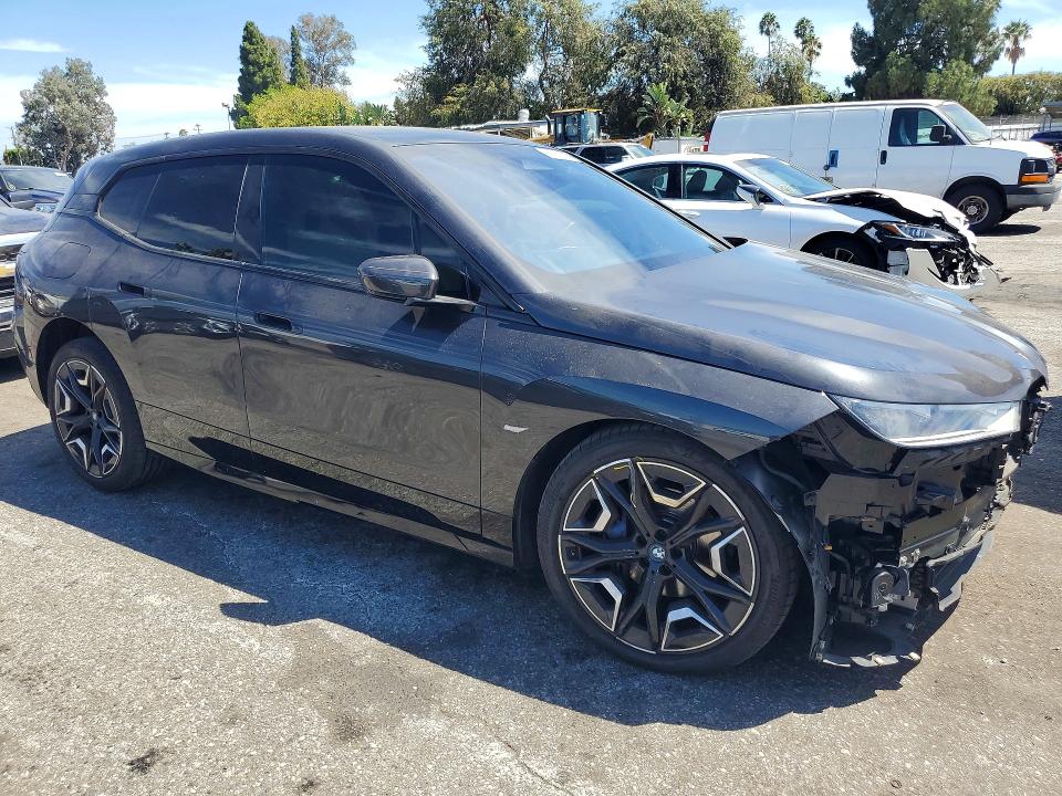 Zdjęcie 4 z aukcji – 2022 BMW IX z VIN WB523CF0XNCK57578