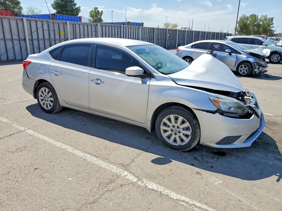 Photo 4 from auction – 2017 NISSAN SENTRA with VIN 3N1AB7AP4HY301765