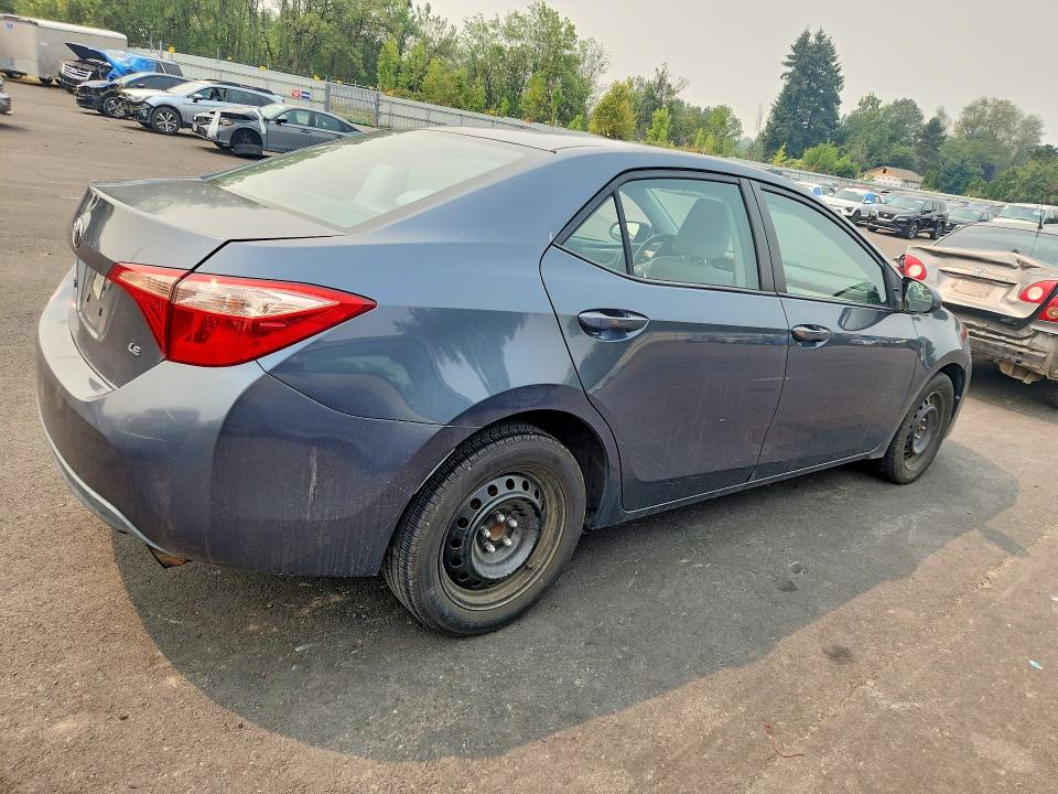 Photo 3 from auction – 2017 TOYOTA COROLLA with VIN 2T1BURHE6HC812471