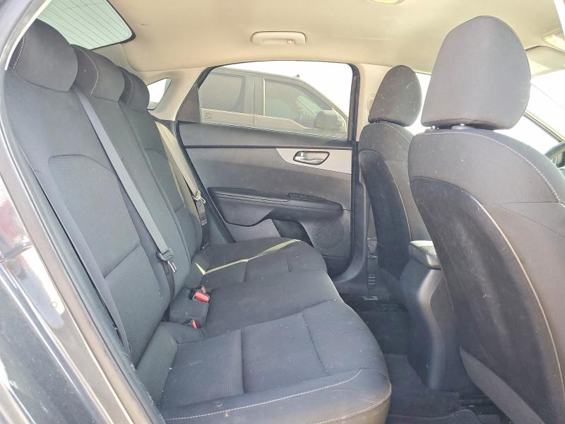 Photo 10 from auction – 2019 KIA FORTE with VIN 3KPF24AD4KE094942
