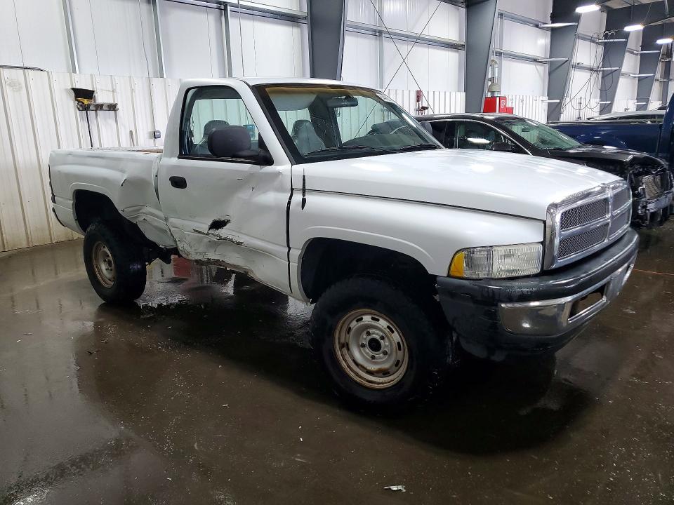 Photo 4 from auction – 2000 DODGE RAM 1500 with VIN 1B7HF16Y5YS597764
