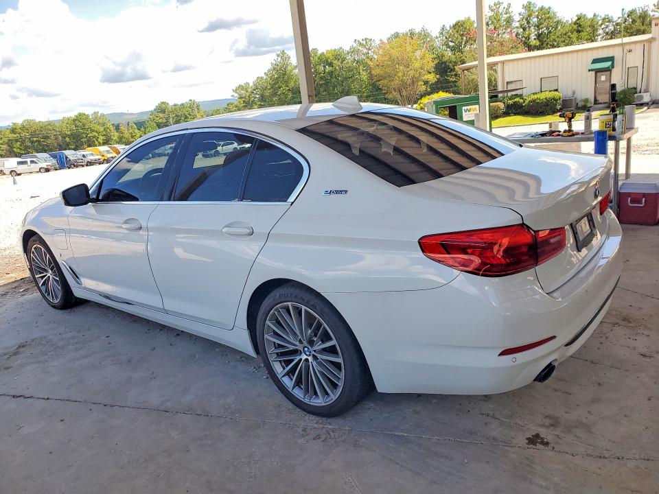 Photo 2 from auction – 2019 BMW 530E with VIN WBAJA9C52KB392898