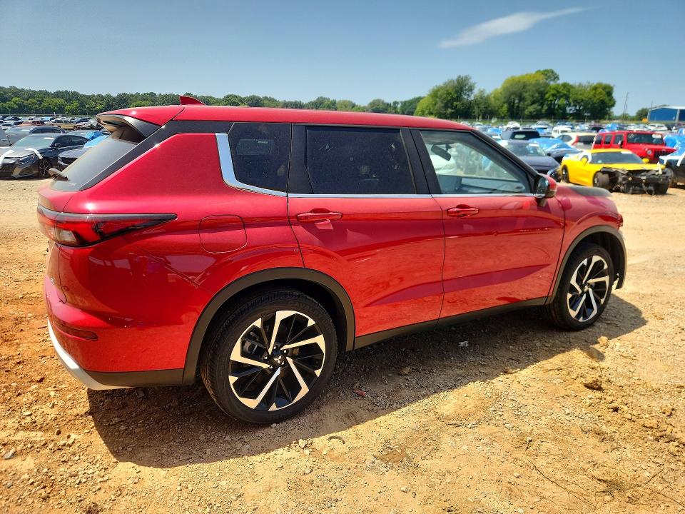 Photo 3 from auction – 2024 MITSUBISHI OUTLANDER with VIN JA4J4VA87RZ059060