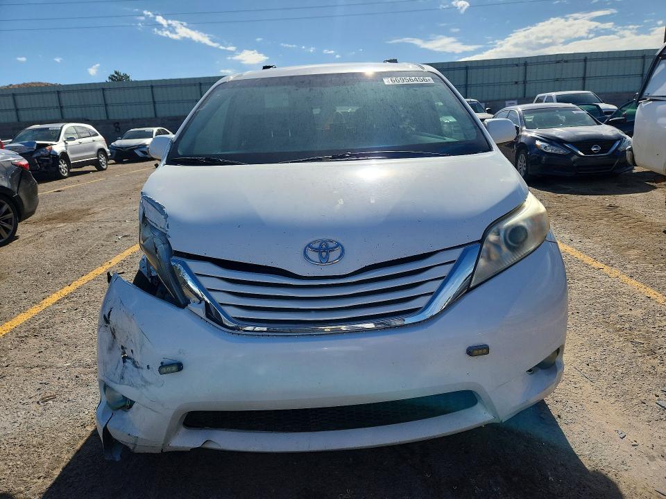 Photo 5 from auction – 2017 TOYOTA SIENNA with VIN 5TDJZ3DC7HS163365