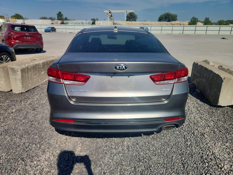 Photo 6 from auction – 2016 KIA OPTIMA with VIN 5XXGT4L17GG020465