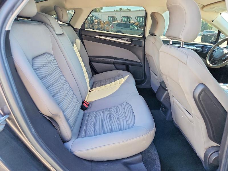 Photo 10 from auction – 2016 FORD FUSION with VIN 3FA6P0G79GR226076