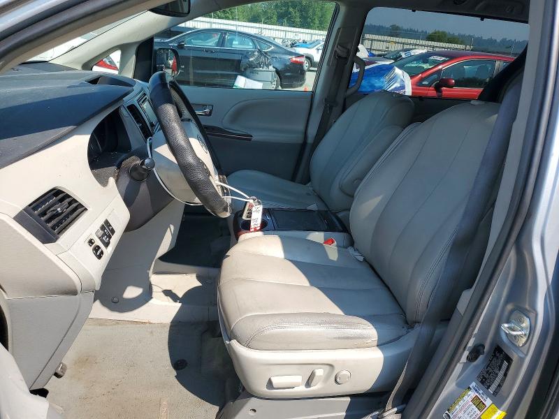 Photo 7 from auction – 2014 TOYOTA SIENNA with VIN 5TDYK3DC3ES463550