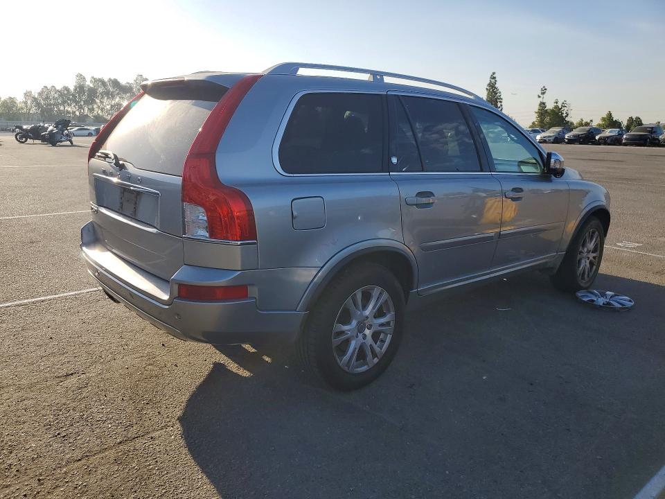 Photo 3 from auction – 2013 VOLVO XC90 with VIN YV4952CY4D1665180