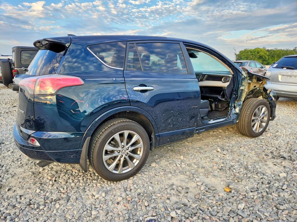 Photo 3 from auction – 2017 TOYOTA RAV4 with VIN 2T3YFREV5HW326541