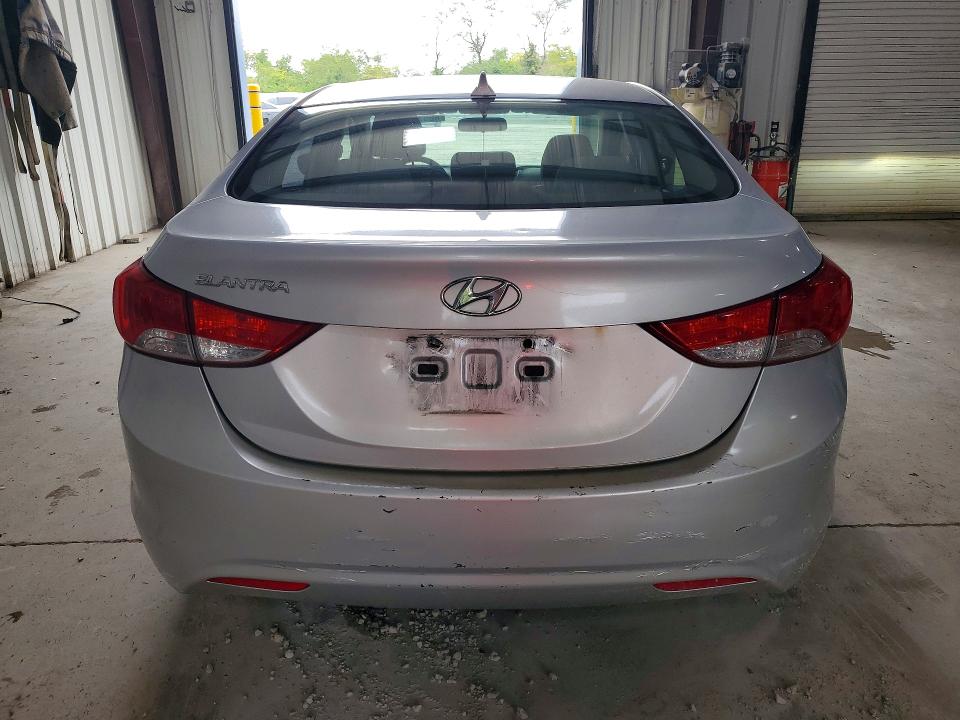 Photo 6 from auction – 2012 HYUNDAI ELANTRA with VIN KMHDH4AE3CU187092