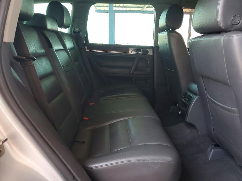 Photo 10 from auction – 2010 VOLKSWAGEN TOUAREG with VIN WVGBF7A99AD003563