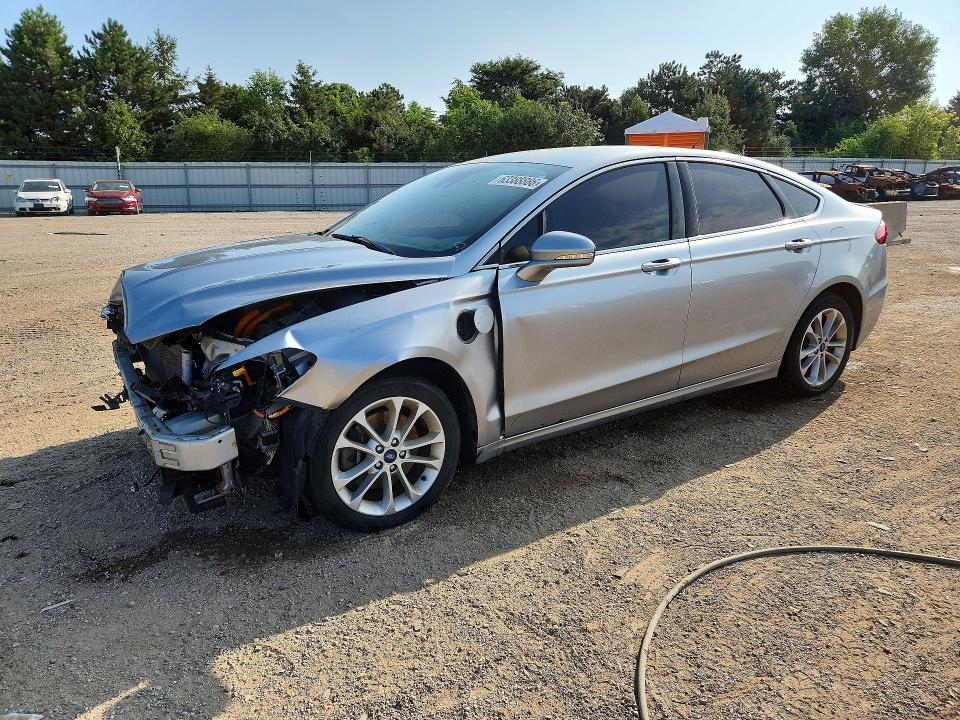 FORD FUSION 2020 with VIN 3FA6P0SU2LR158470 - Photo from auction