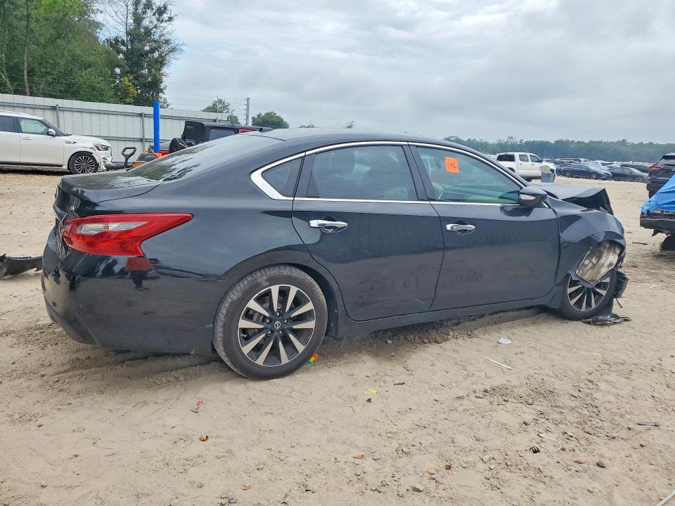 Photo 3 from auction – 2018 NISSAN ALTIMA with VIN 1N4AL3AP0JC230796