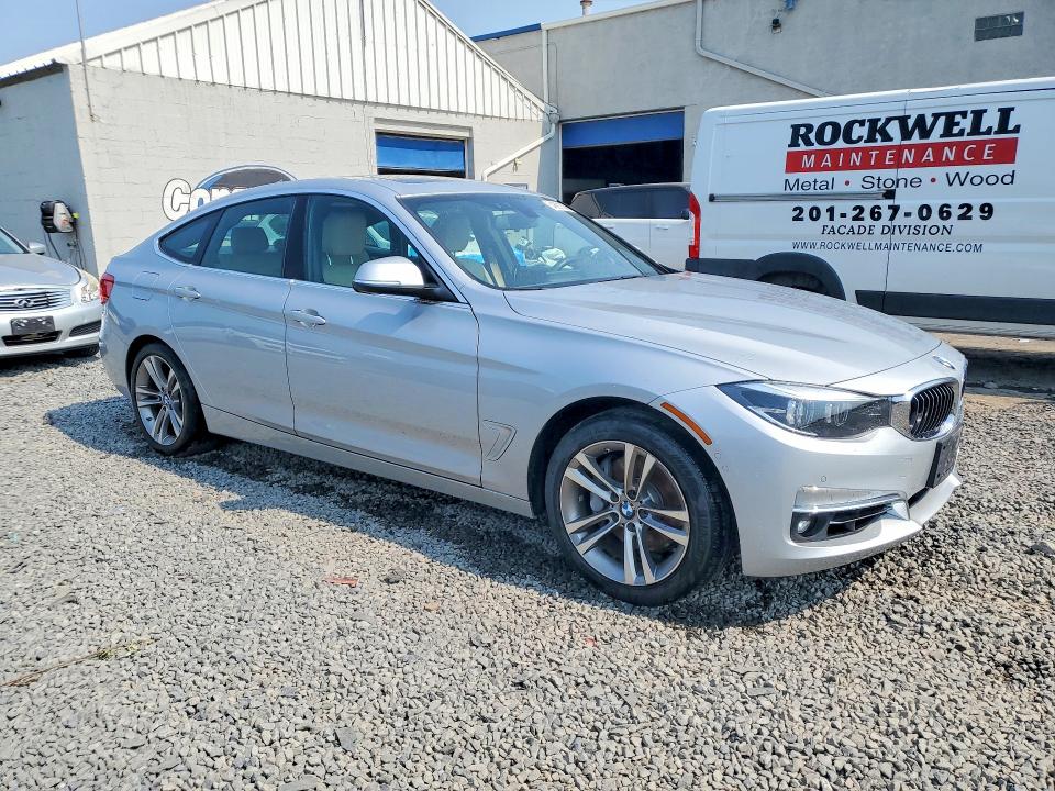 Photo 4 from auction – 2018 BMW 340 with VIN WBA8Y3C59JG451535