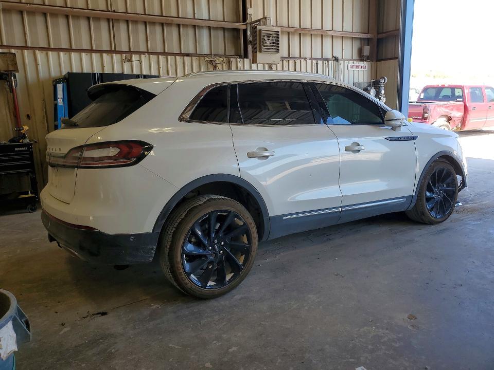 Photo 3 from auction – 2023 LINCOLN NAUTILUS with VIN 2LMPJ8KP9PBL04263