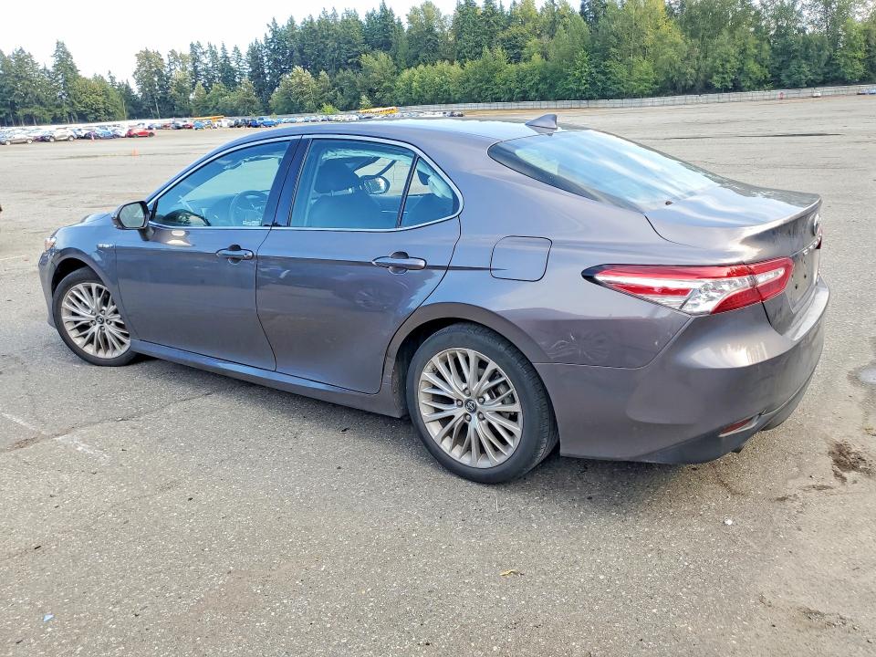 Photo 2 from auction – 2019 TOYOTA CAMRY HYBRID with VIN 4T1B21HKXKU010816