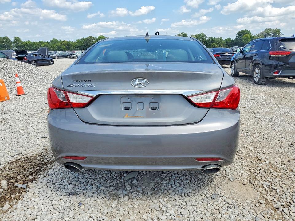 Photo 6 from auction – 2011 HYUNDAI SONATA with VIN 5NPEC4ACXBH065604
