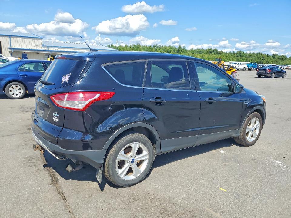 Photo 3 from auction – 2016 FORD ESCAPE with VIN 1FMCU9G98GUB02199